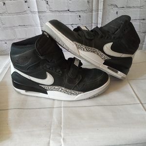 Air Jordan Legacy 312